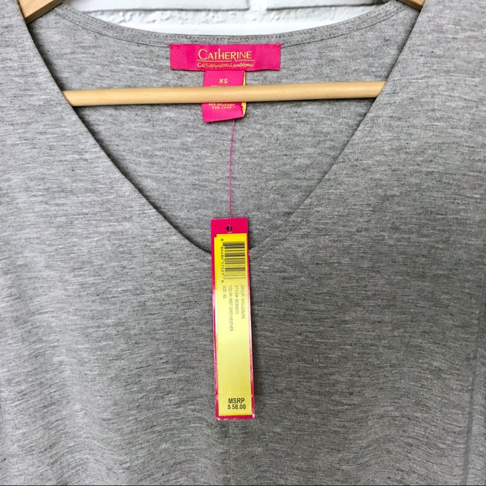 ✨HP✨NWT Catherine Malandrino V-Neck Knot Front Top - Picture 6 of 7